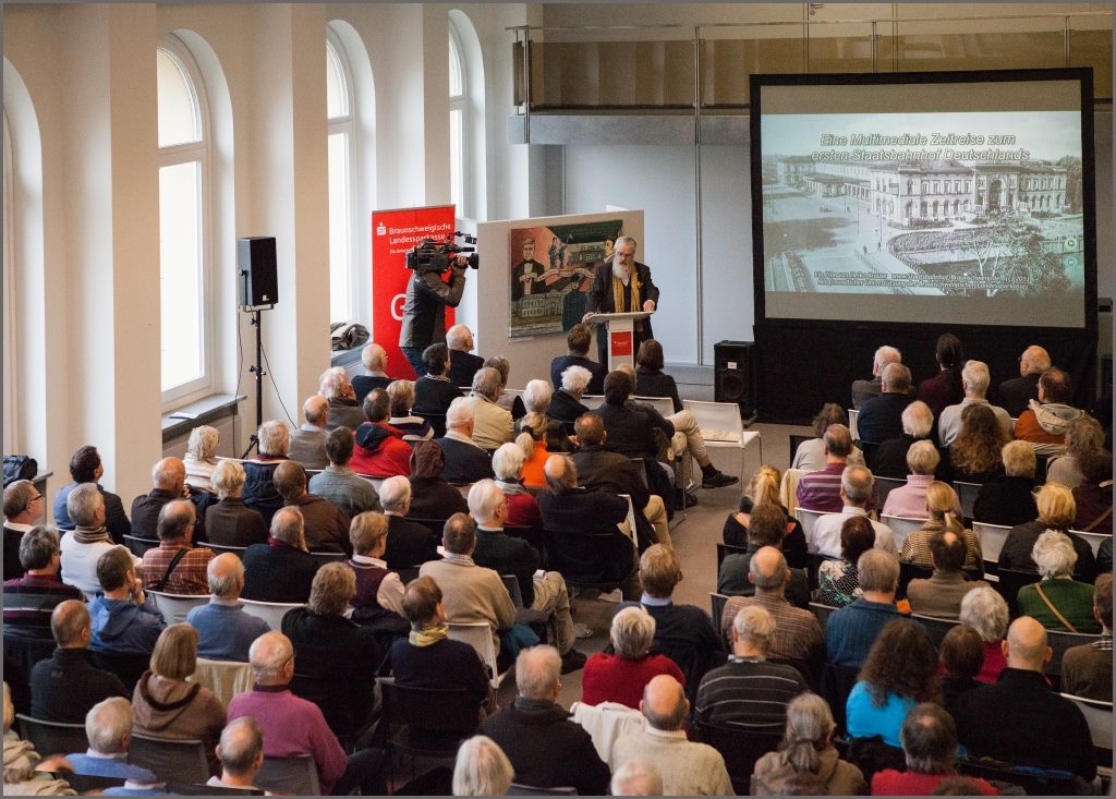 Saal Biegel.jpg