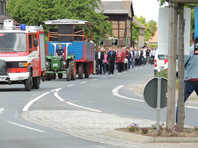 Zug zur Tafel.JPG